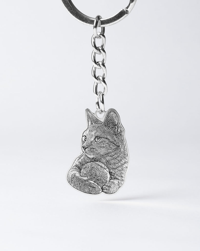 Silvercut® Life-Like Dog Keychain With Custom Engraved Photo